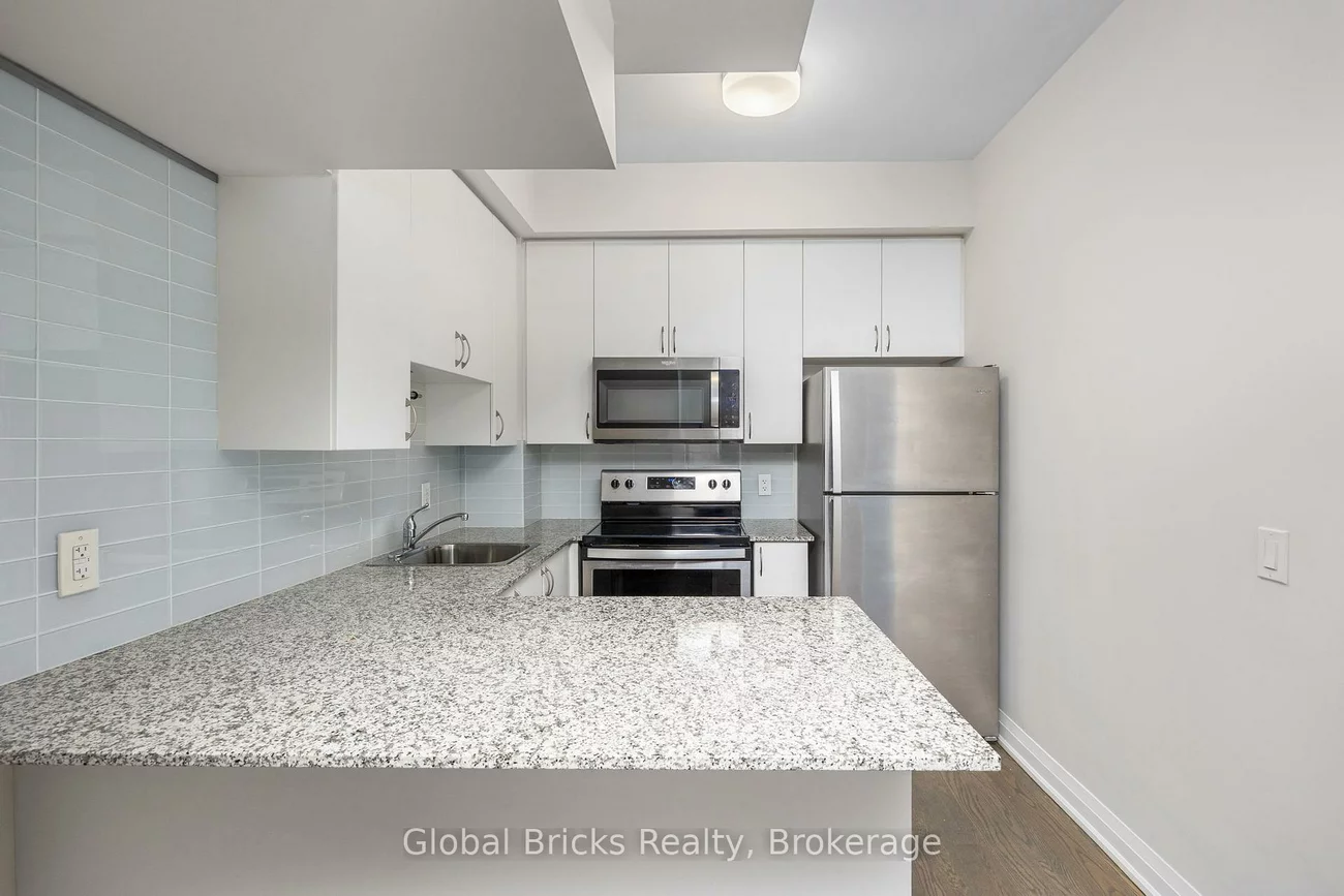 5309, Highway 7, Vaughan Grove, Vaughan