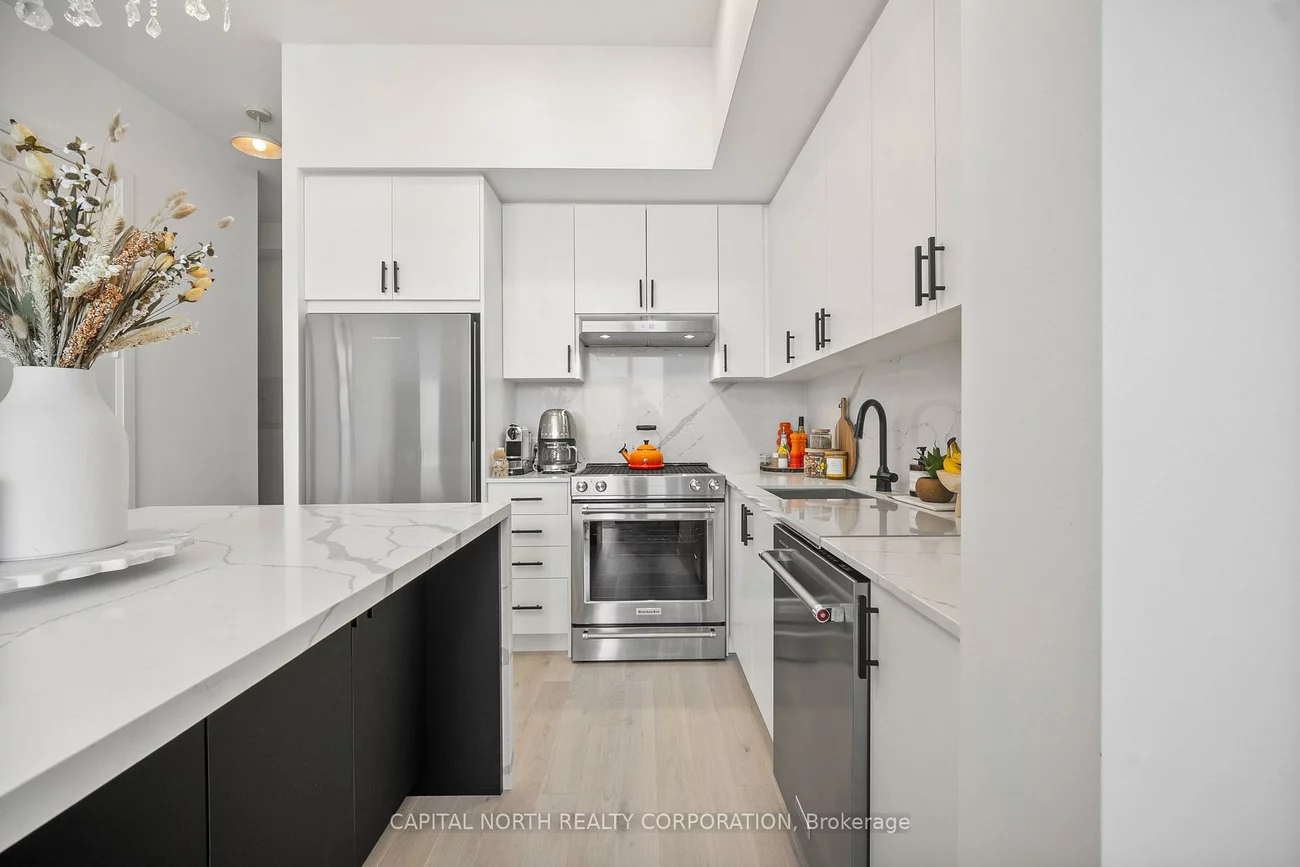 9000, Jane, Vellore Village, Vaughan