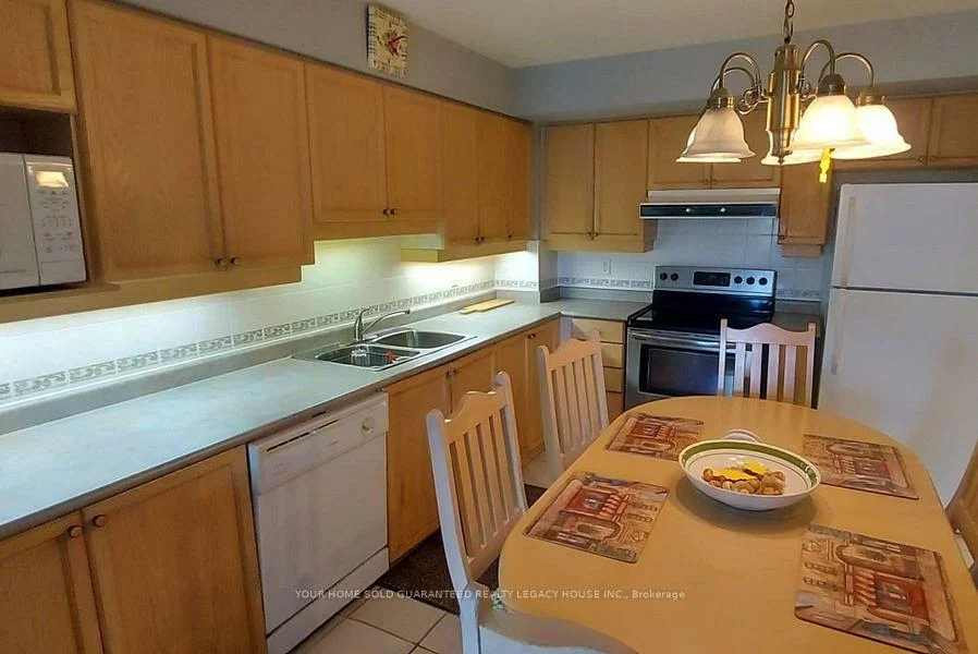 2500, Rutherford, Maple, Vaughan
