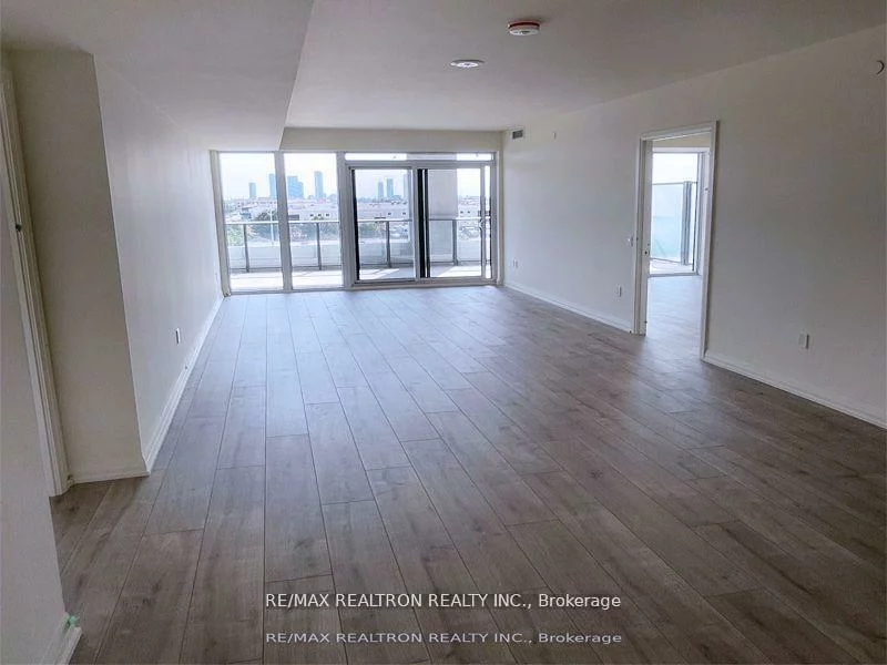 8960, Jane, Vellore Village, Vaughan