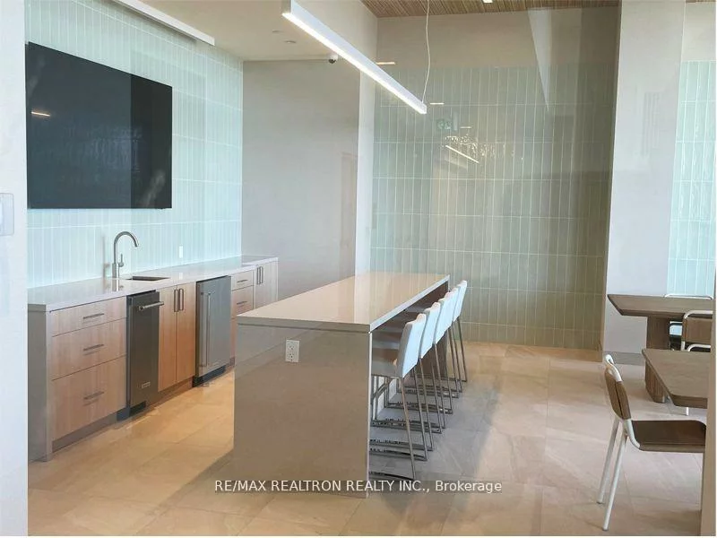 8960, Jane, Vellore Village, Vaughan