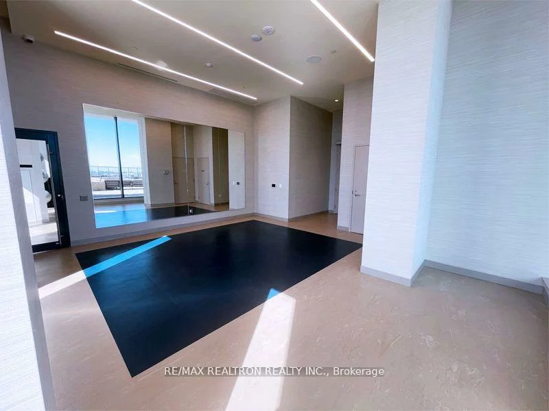 8960, Jane, Vellore Village, Vaughan