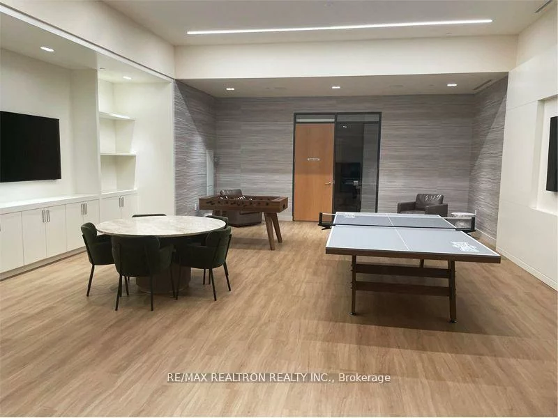 8960, Jane, Vellore Village, Vaughan