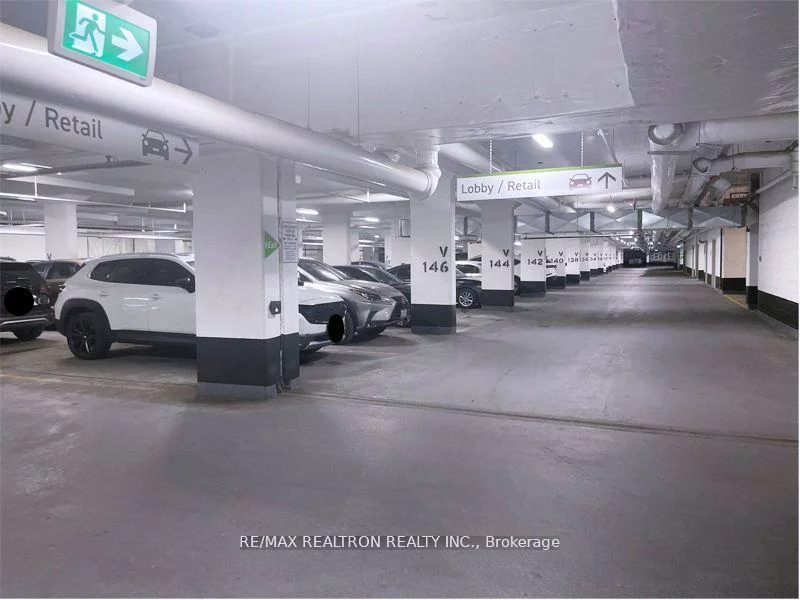 8960, Jane, Vellore Village, Vaughan