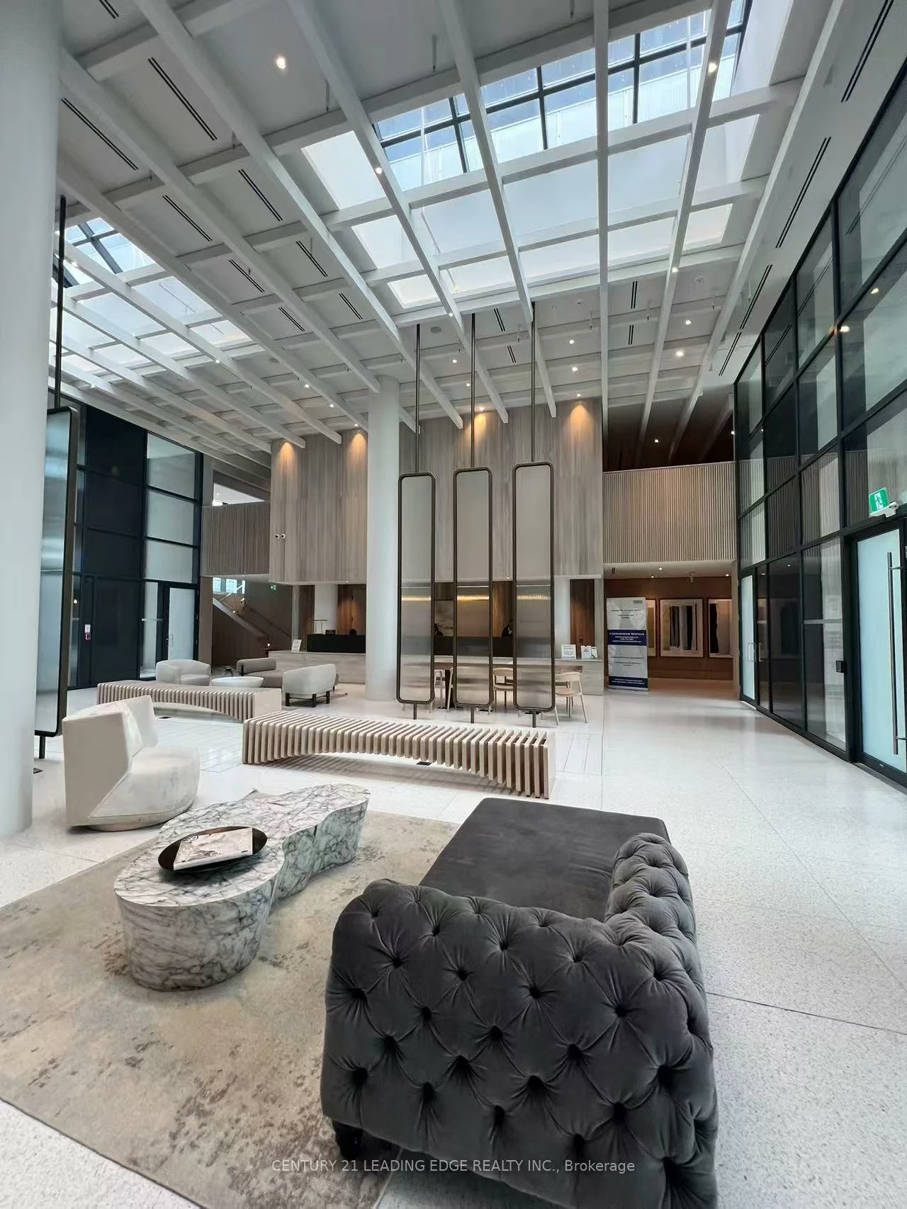 225, Commerce, Vaughan Corporate Centre, Vaughan