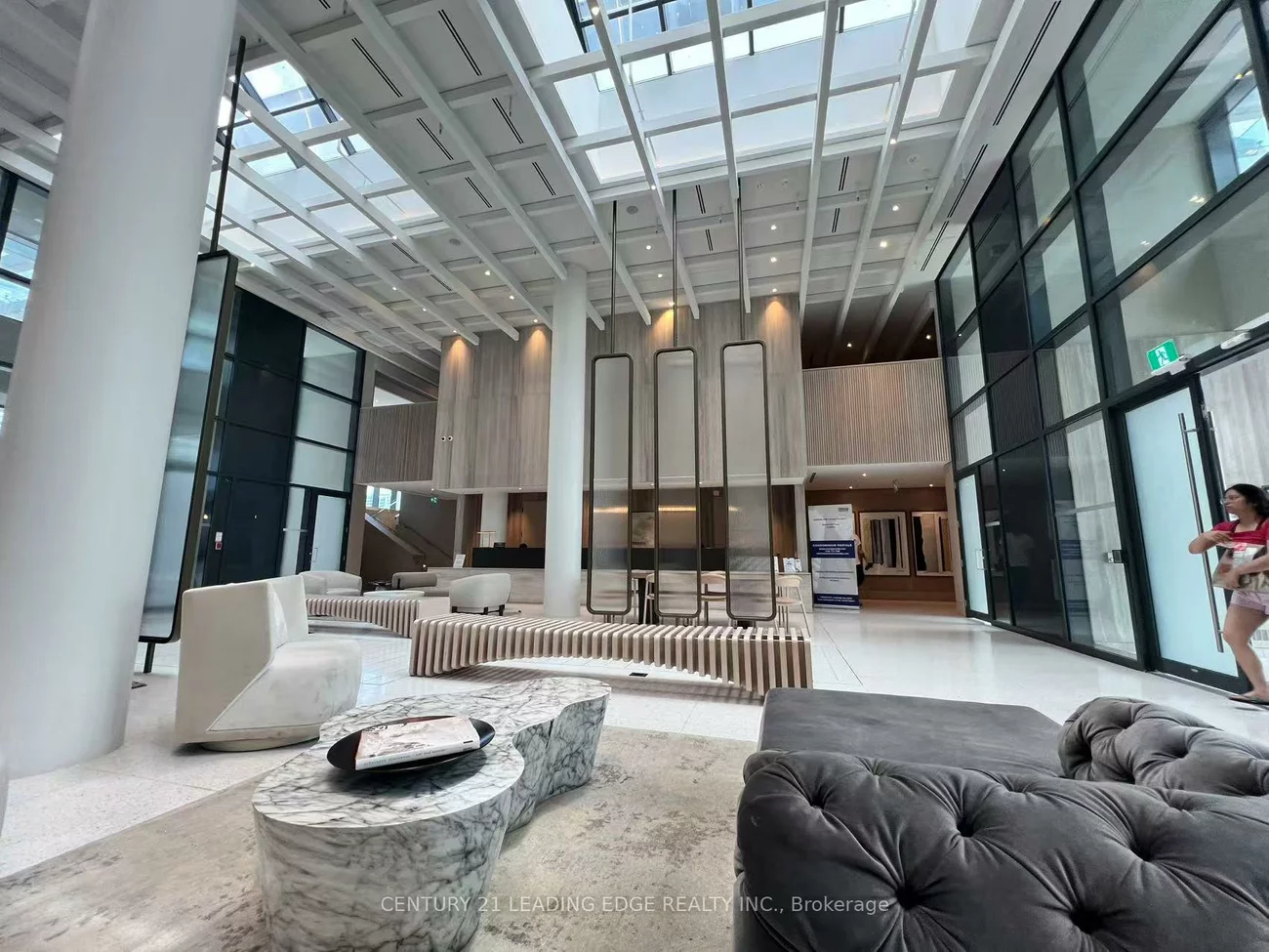 225, Commerce, Vaughan Corporate Centre, Vaughan