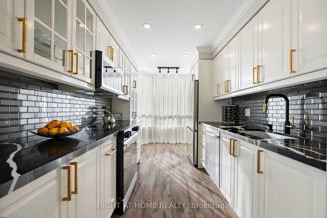 120, Promenade, Brownridge, Vaughan