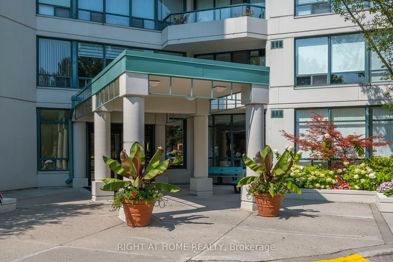 120, Promenade, Brownridge, Vaughan