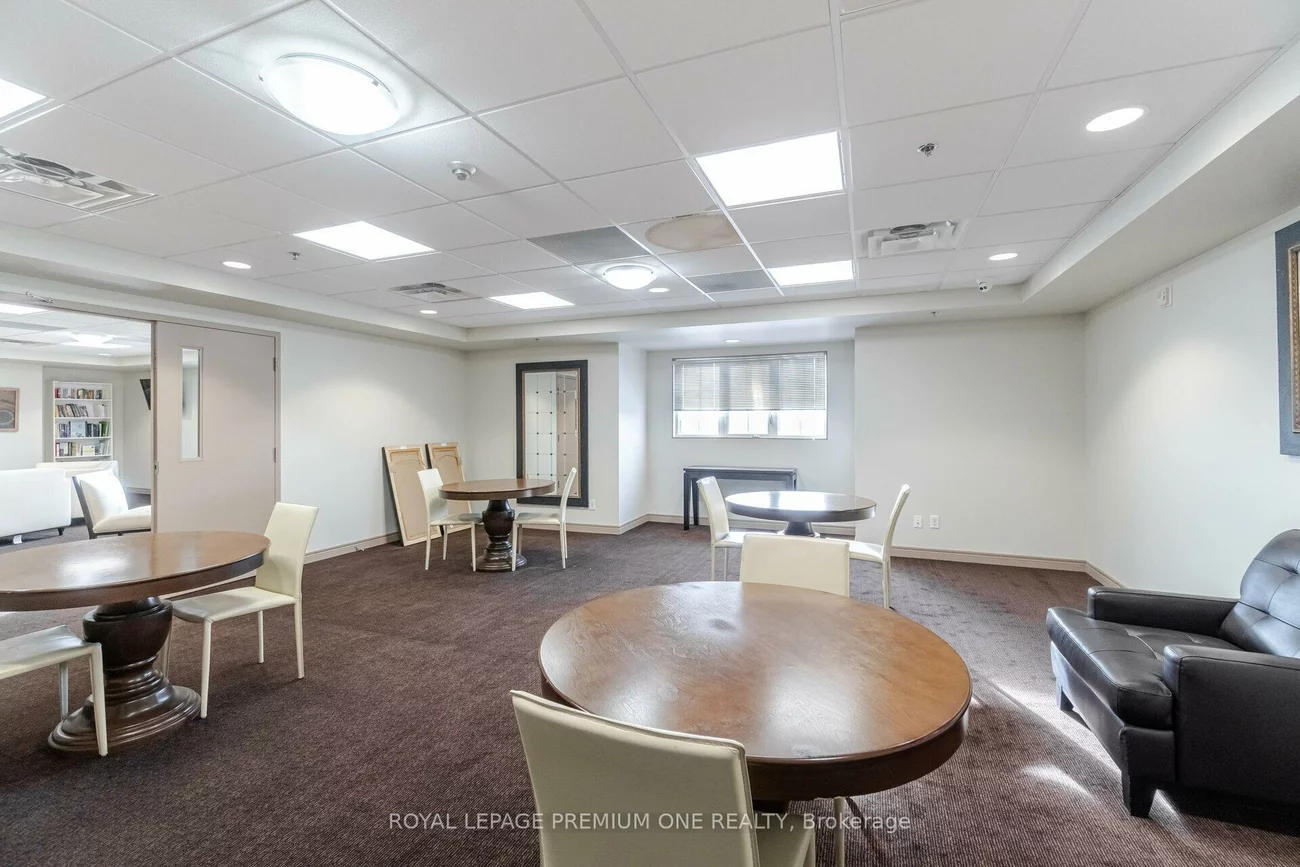 9451, Jane, Maple, Vaughan