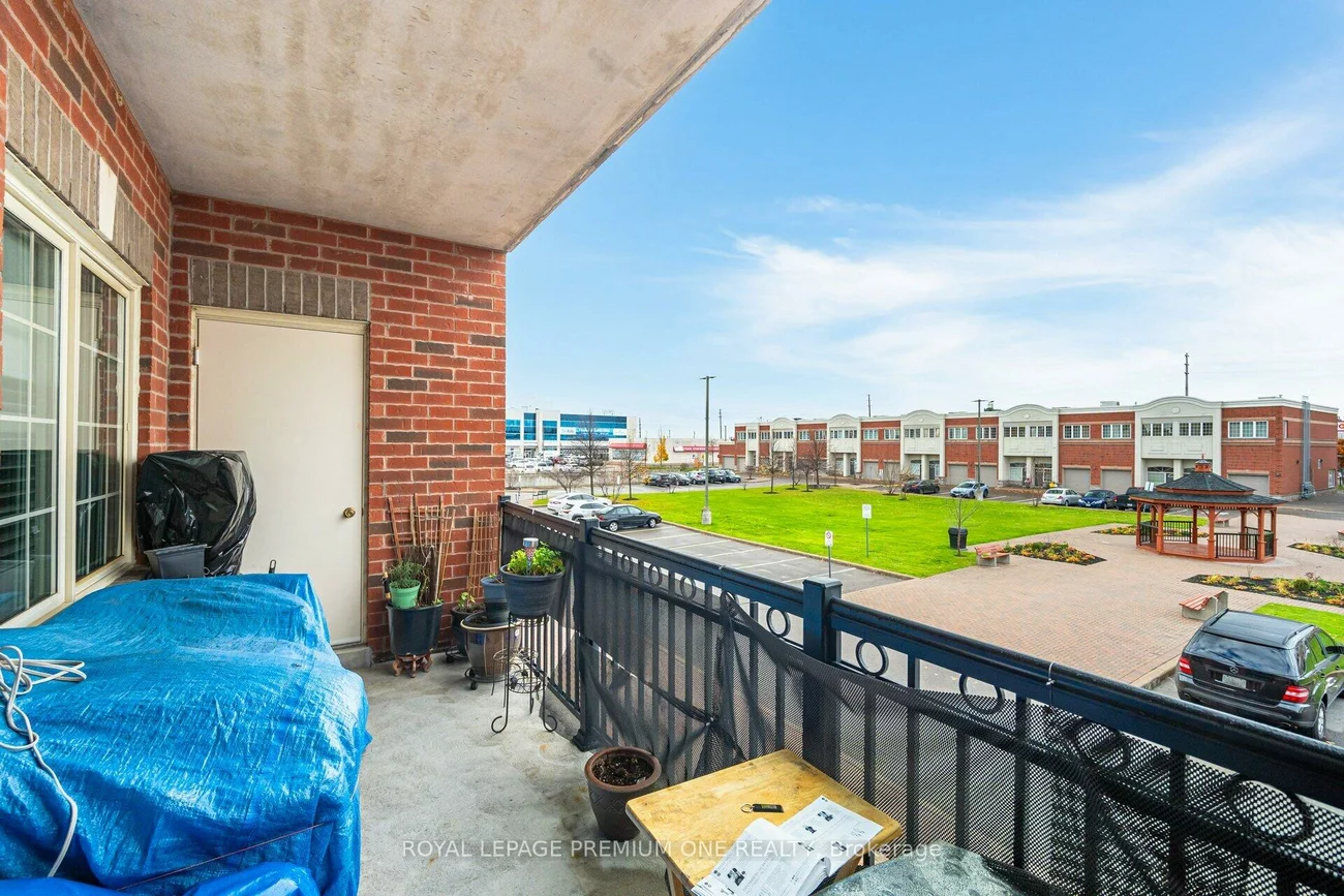 9451, Jane, Maple, Vaughan
