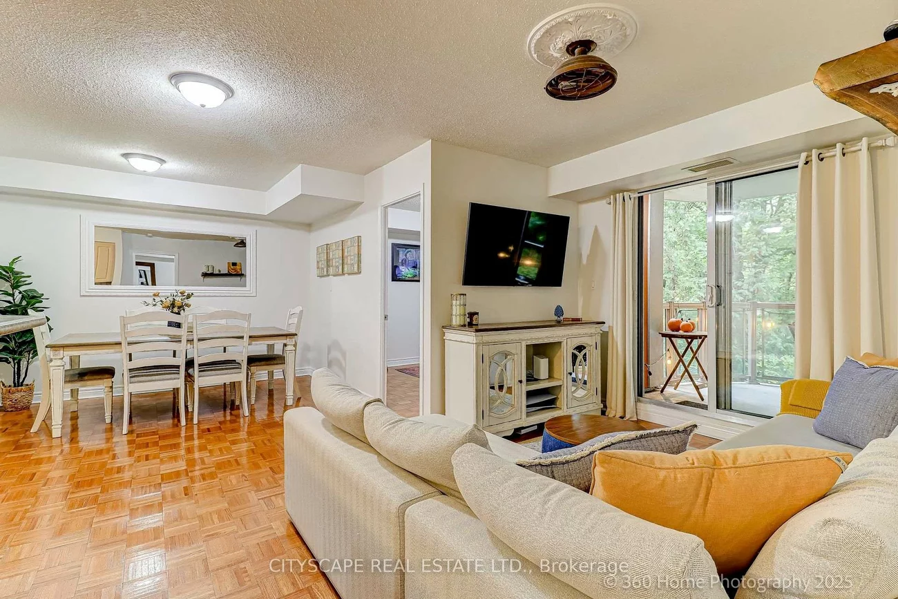 245, Pine Grove, Islington Woods, Vaughan