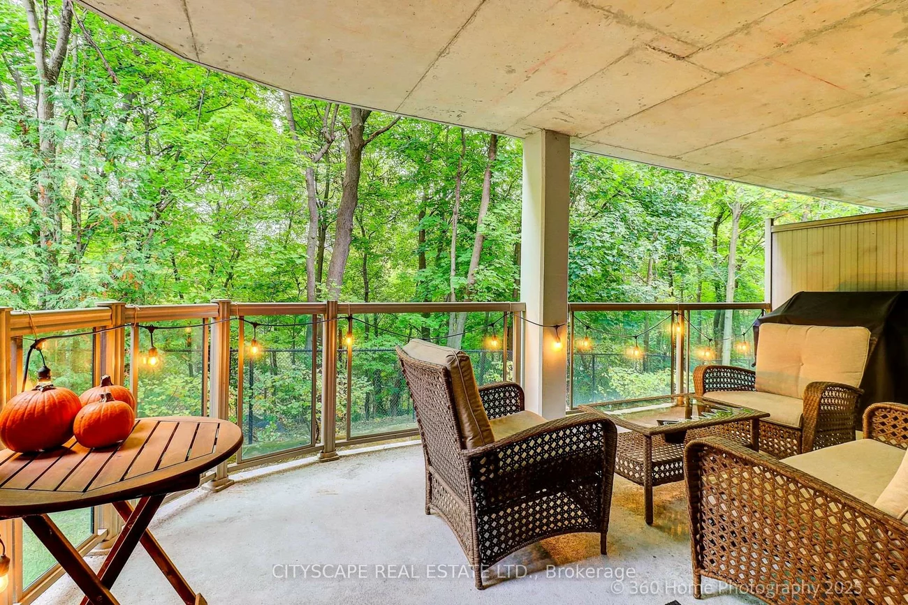 245, Pine Grove, Islington Woods, Vaughan