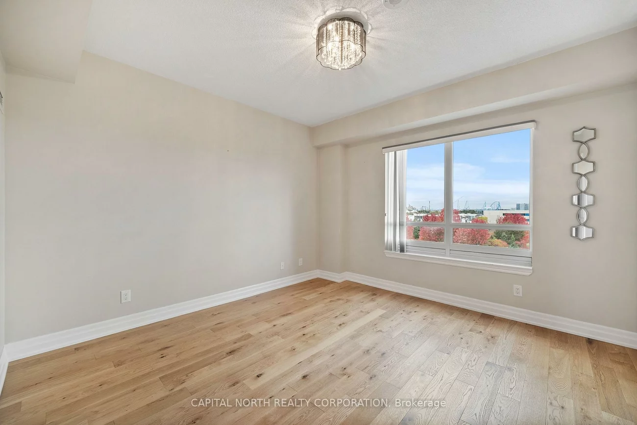 9245, Jane, Maple, Vaughan