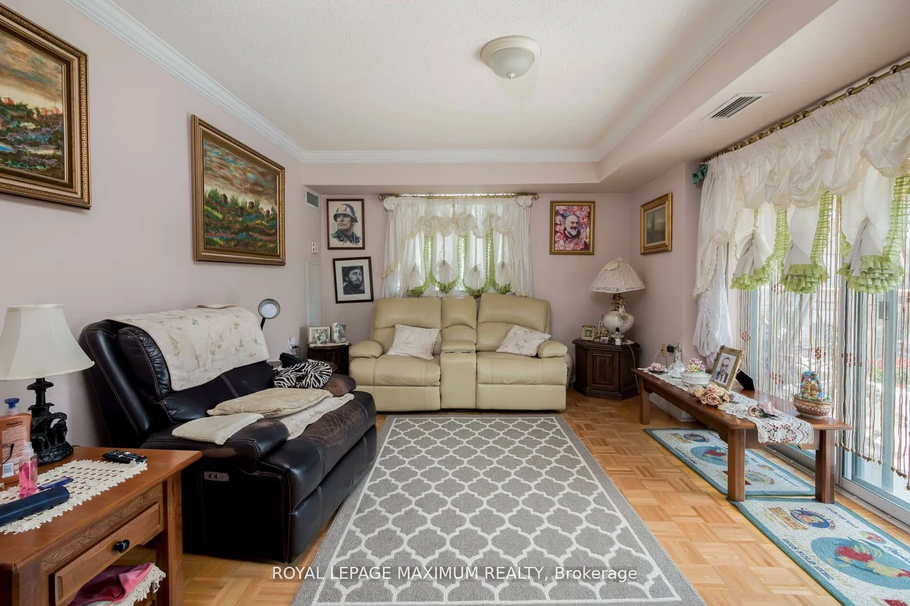 2506, Rutherford, Maple, Vaughan