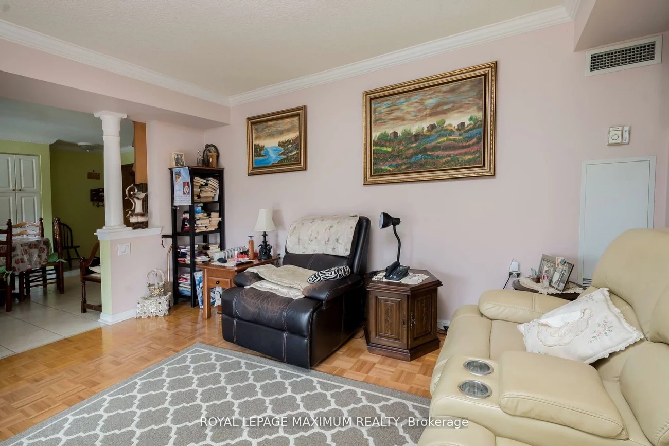 2506, Rutherford, Maple, Vaughan