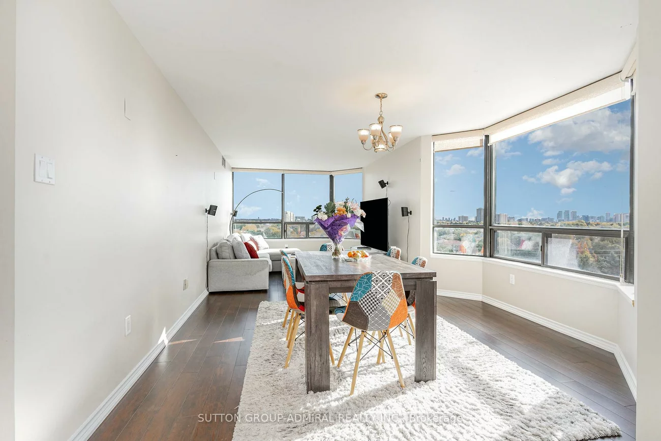 7440, Bathurst, Brownridge, Vaughan