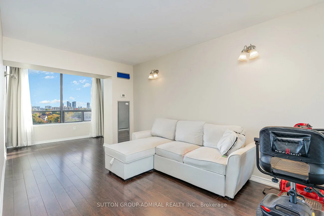 7440, Bathurst, Brownridge, Vaughan