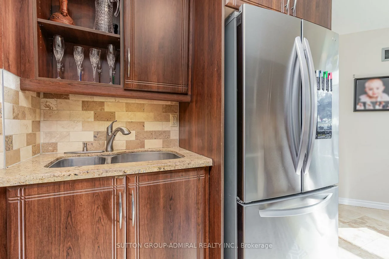 7440, Bathurst, Brownridge, Vaughan