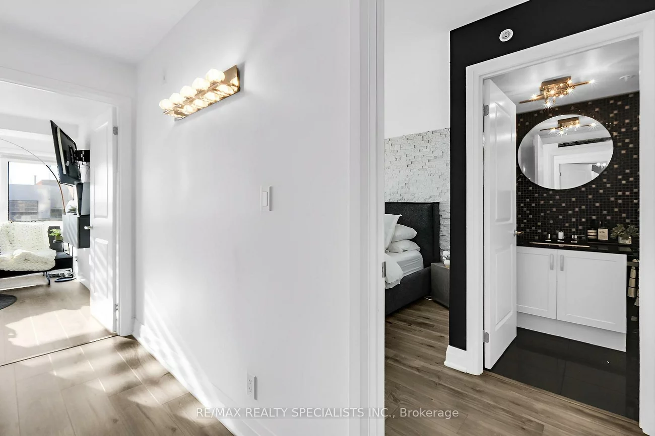 24, Woodstream, Vaughan Grove, Vaughan