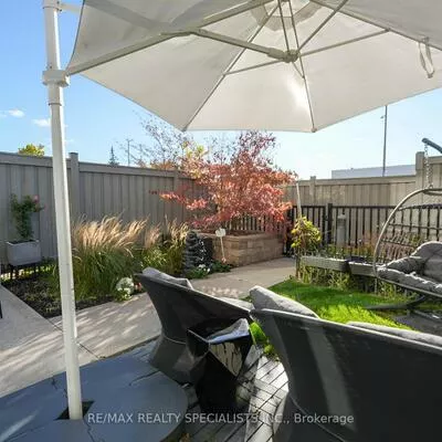 24, Woodstream, Vaughan Grove, Vaughan