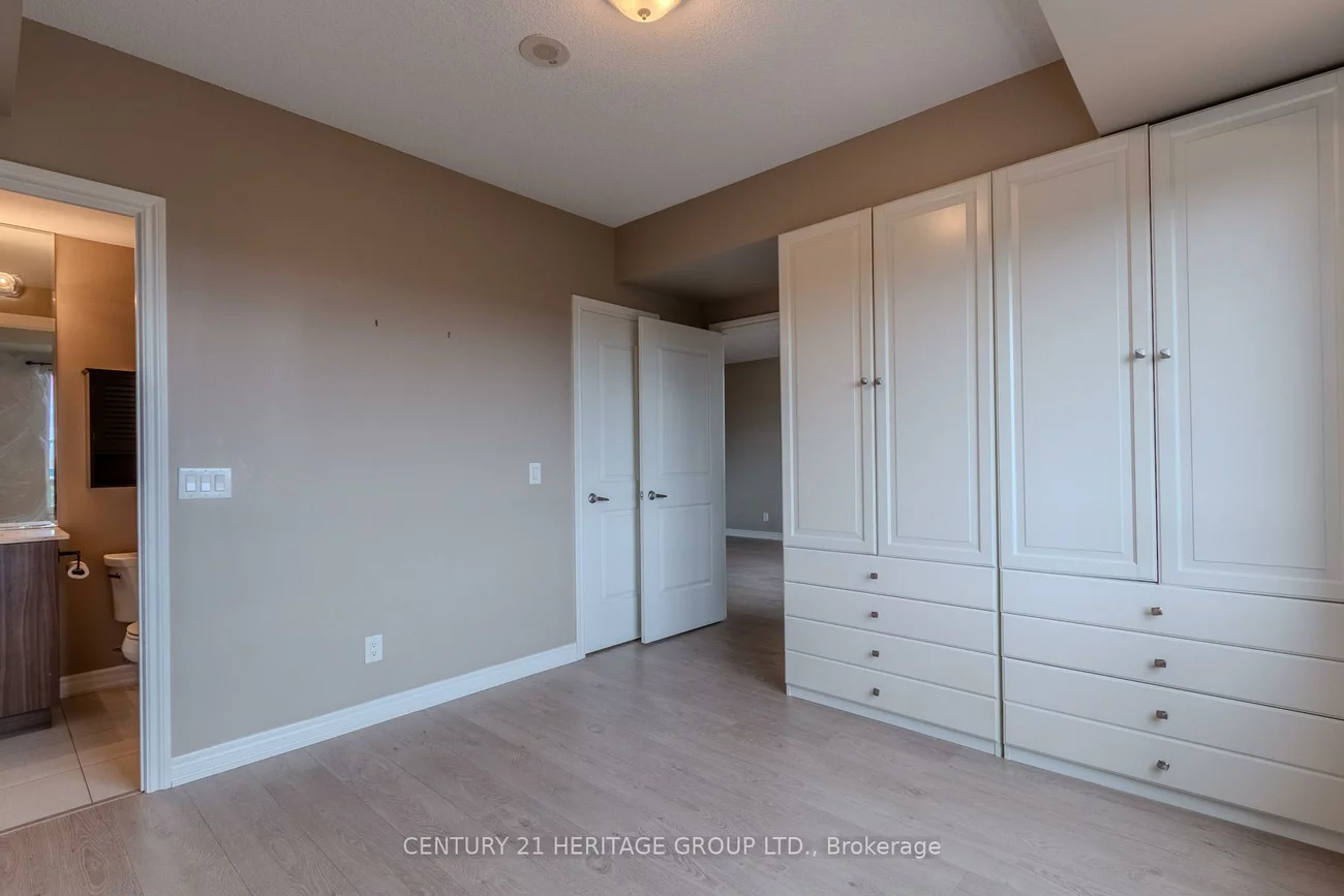 9245, Jane, Maple, Vaughan