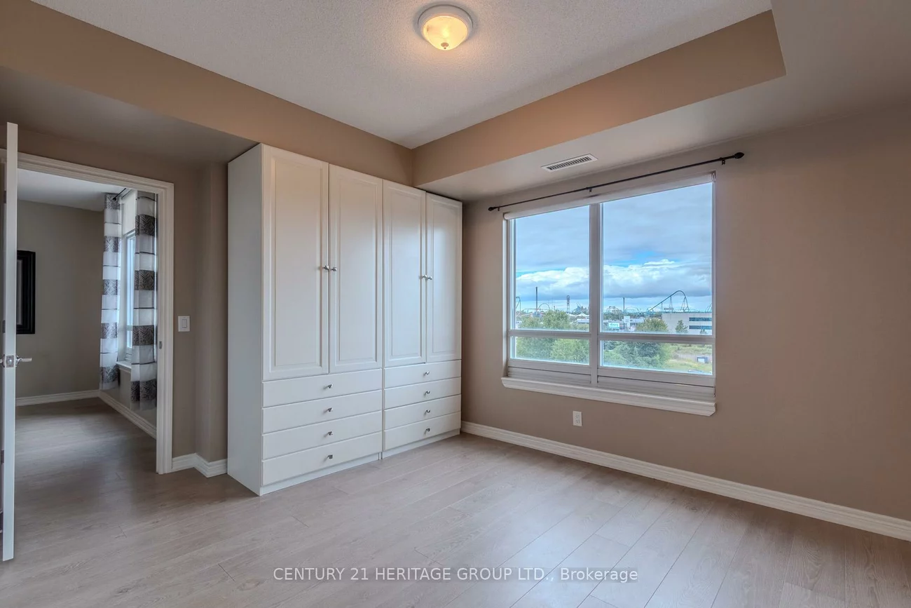 9245, Jane, Maple, Vaughan