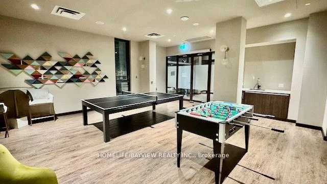 38, Honeycrisp, Vaughan Corporate Centre, Vaughan