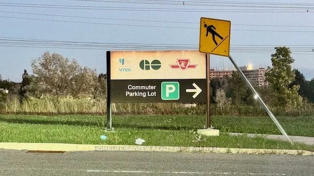 38, Honeycrisp, Vaughan Corporate Centre, Vaughan