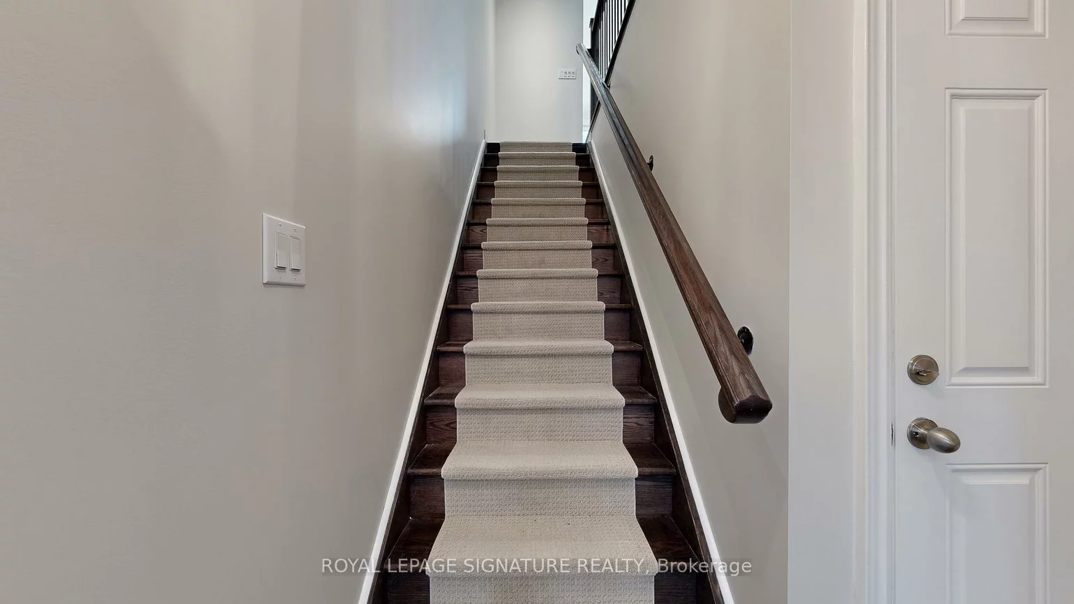 8, Agar, West Woodbridge, Vaughan