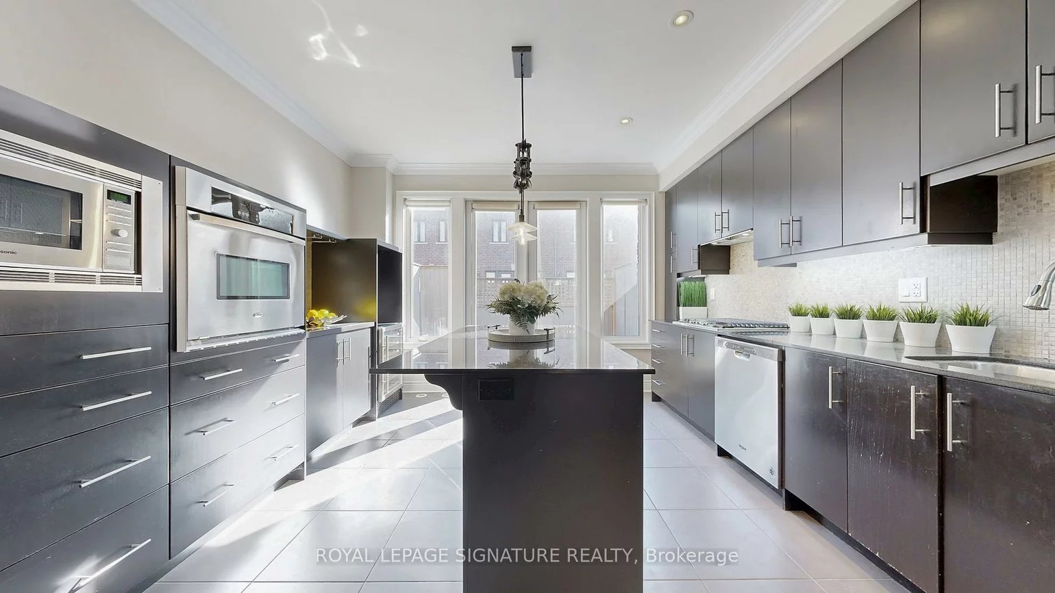 8, Agar, West Woodbridge, Vaughan