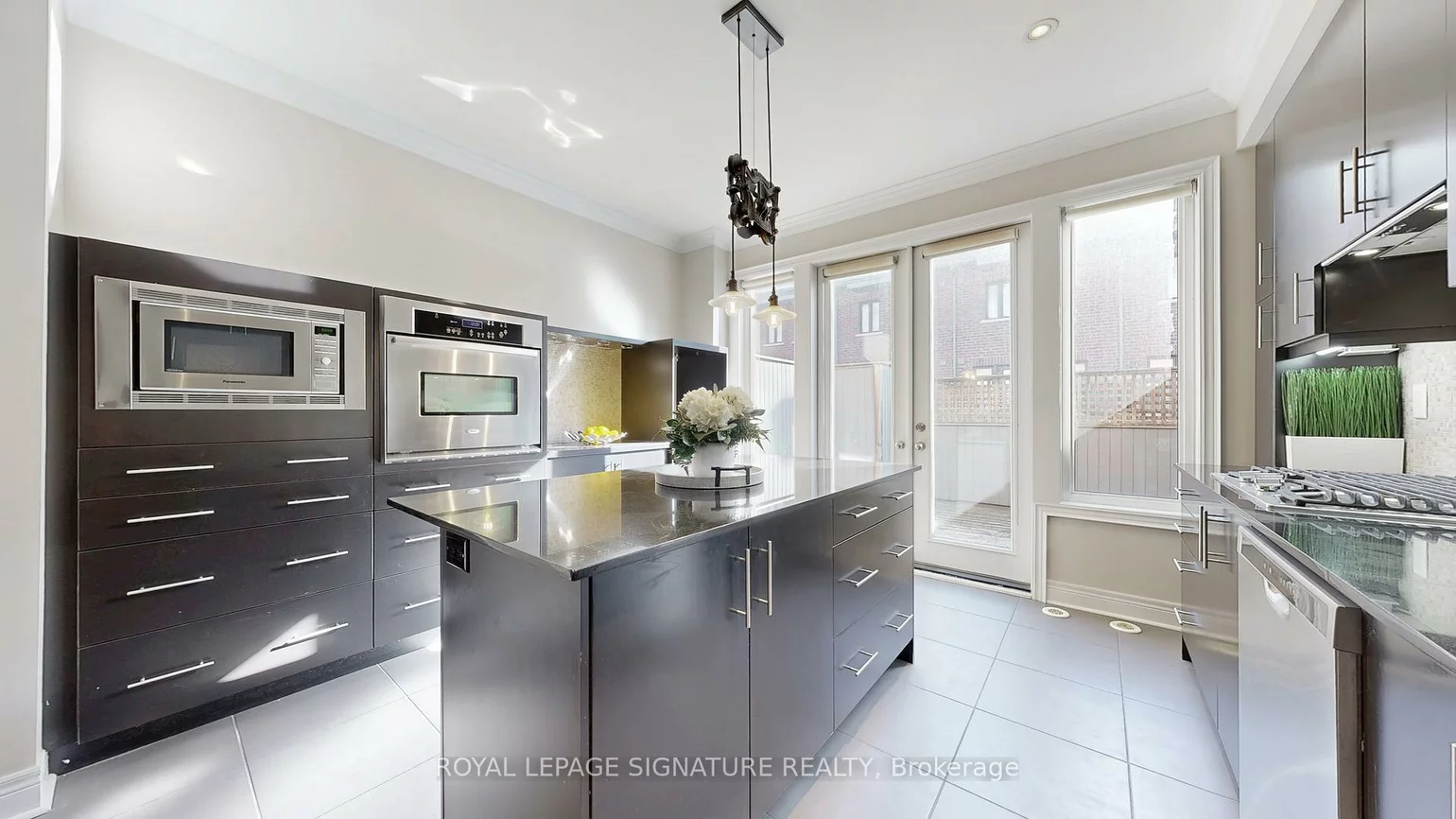 8, Agar, West Woodbridge, Vaughan