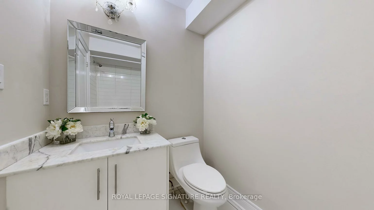 8, Agar, West Woodbridge, Vaughan