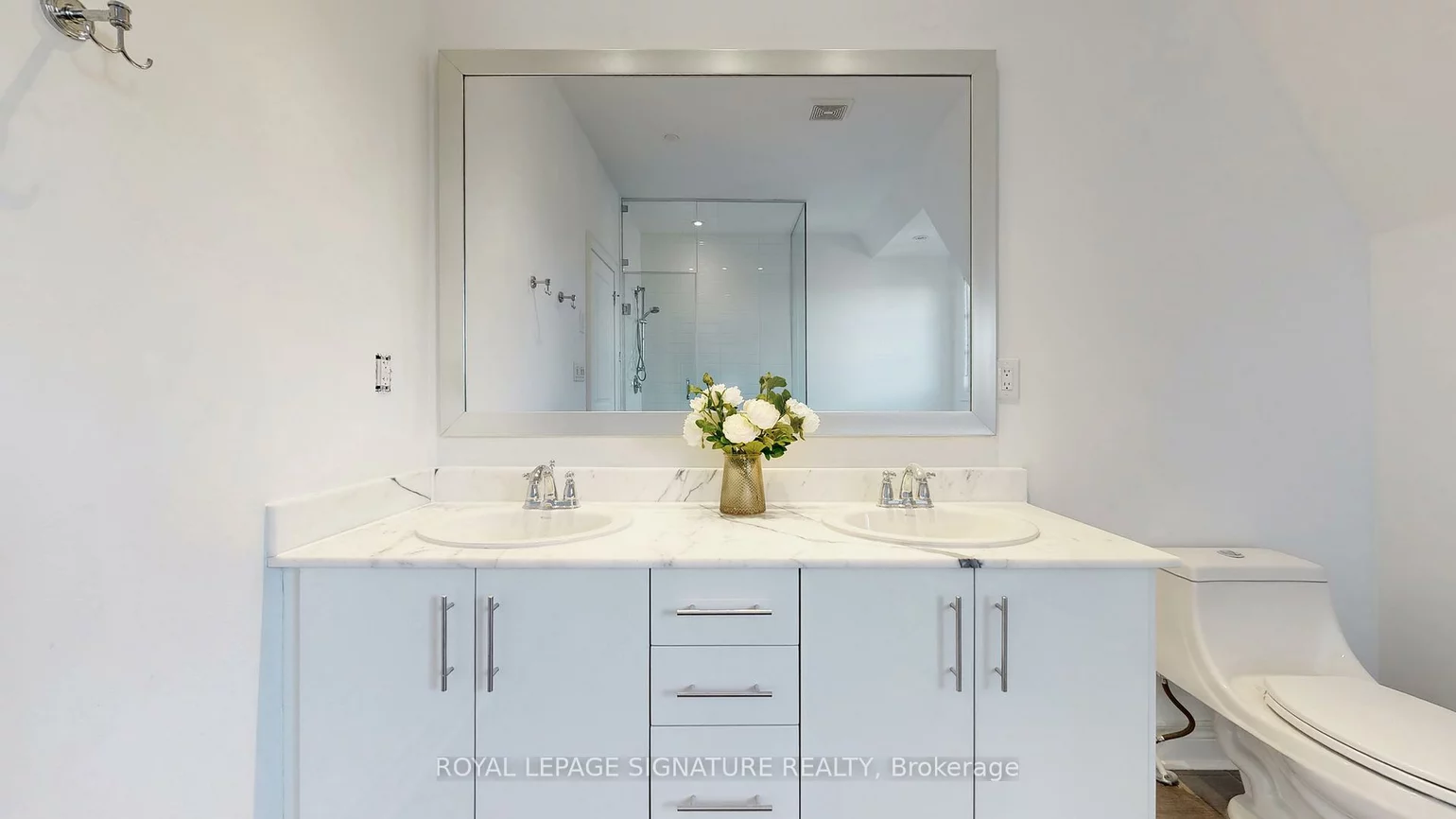 8, Agar, West Woodbridge, Vaughan