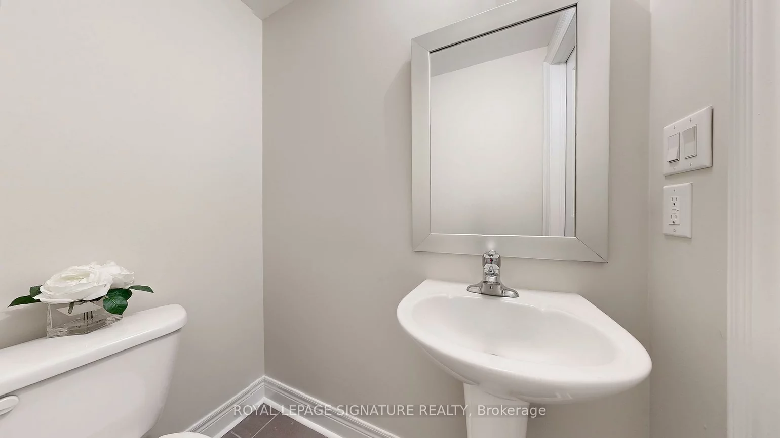 8, Agar, West Woodbridge, Vaughan