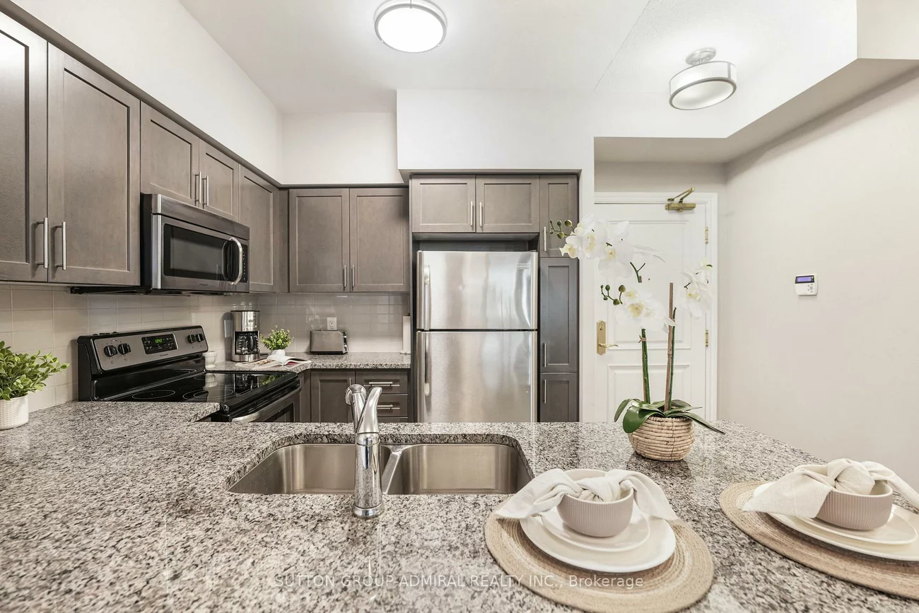 9255, Jane, Maple, Vaughan