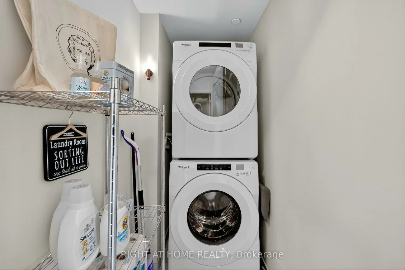 8960, Jane, Concord, Vaughan