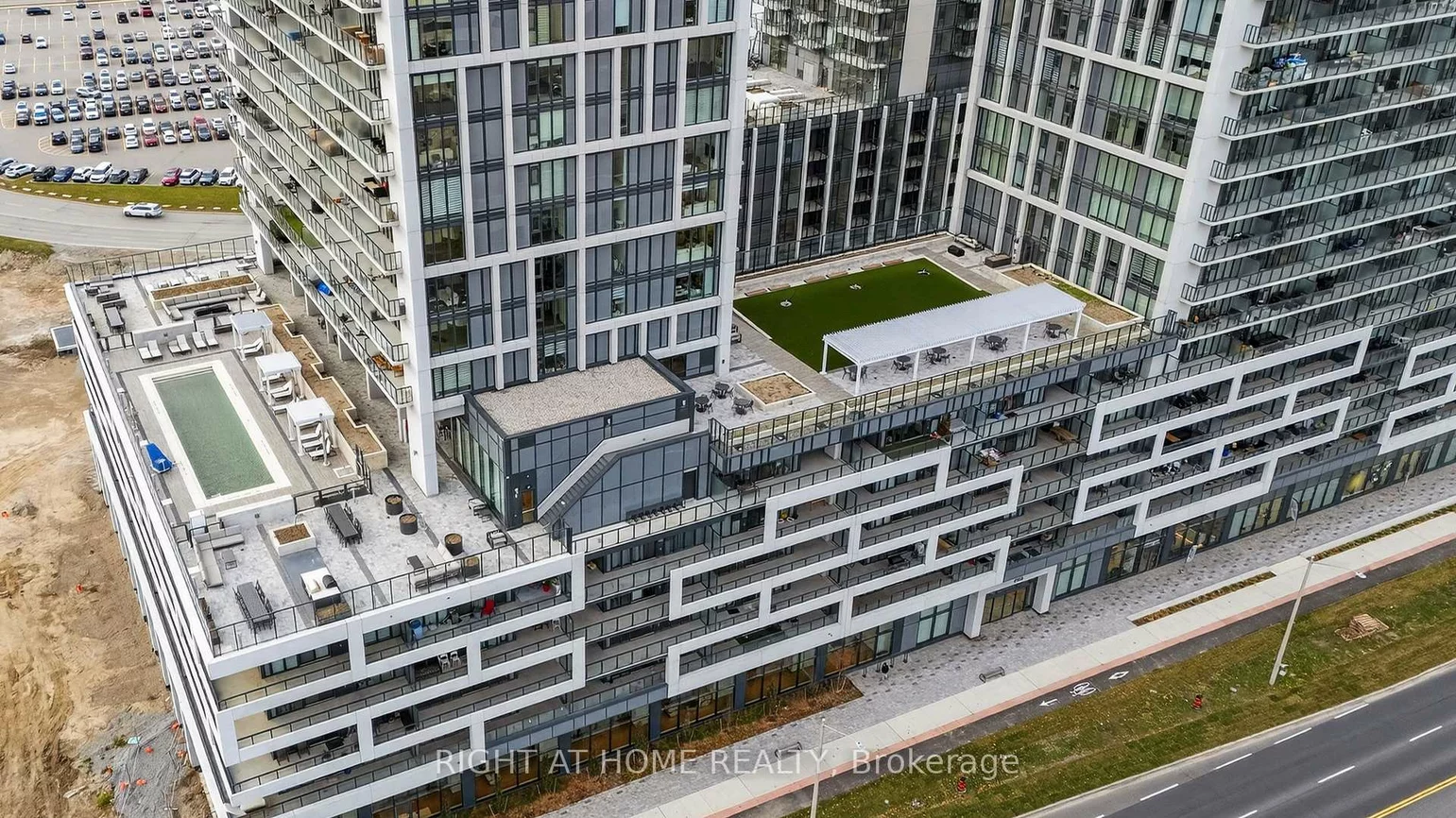 8960, Jane, Concord, Vaughan