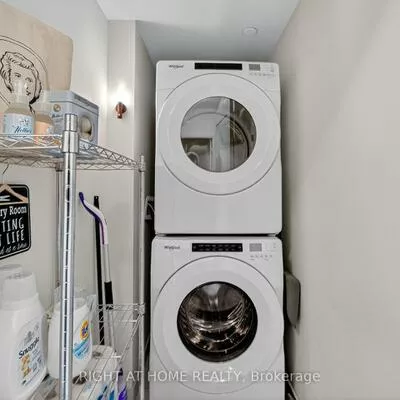 8960, Jane, Concord, Vaughan