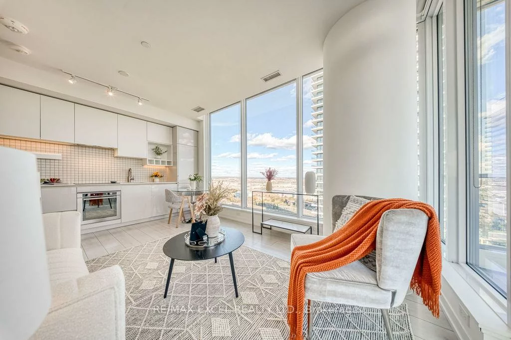 898, Portage, Vaughan Corporate Centre, Vaughan