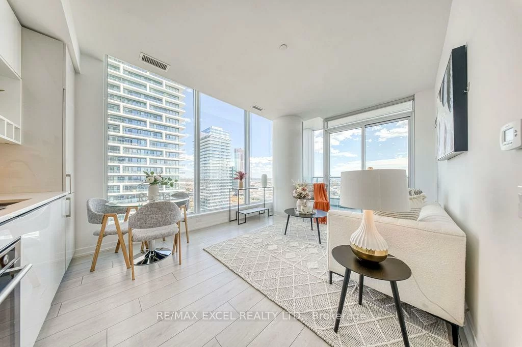 898, Portage, Vaughan Corporate Centre, Vaughan