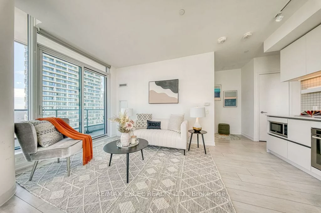 898, Portage, Vaughan Corporate Centre, Vaughan