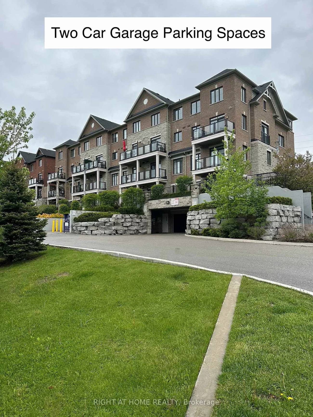 201, Pine Grove, Islington Woods, Vaughan