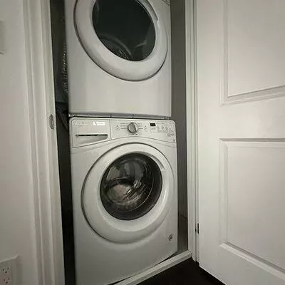 201, Pine Grove, Islington Woods, Vaughan