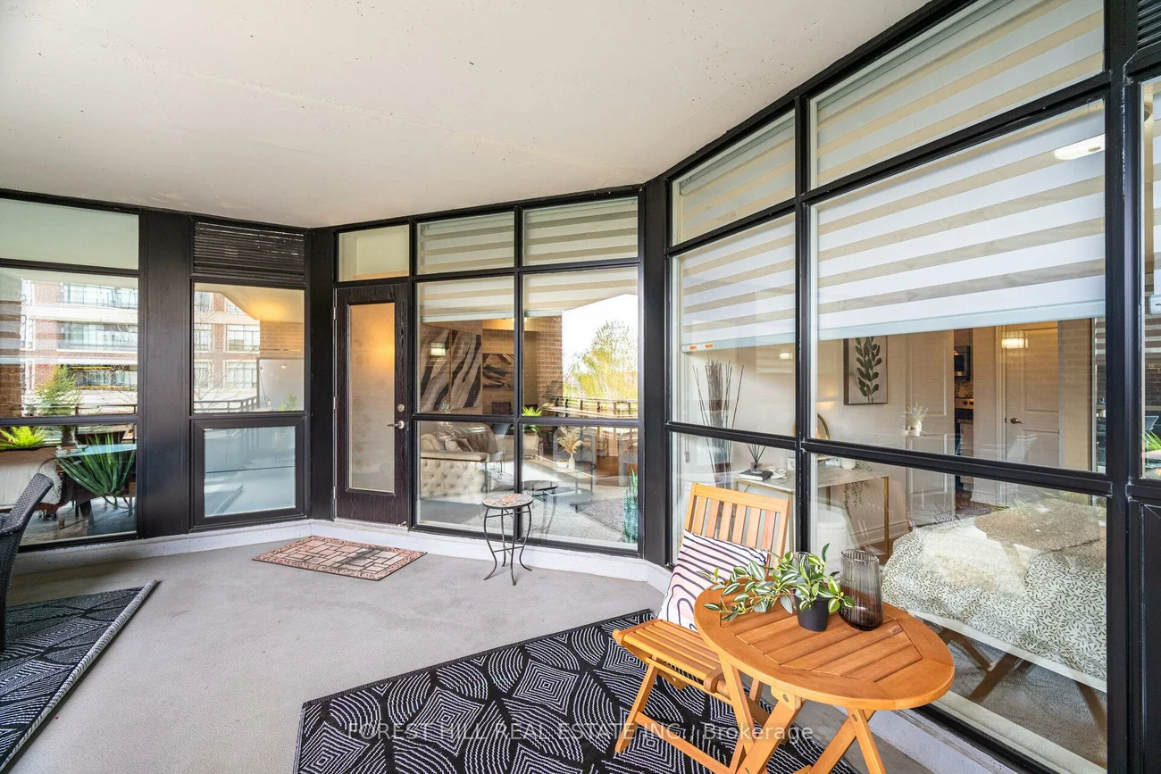 2396, Major Mackenzie, Maple, Vaughan