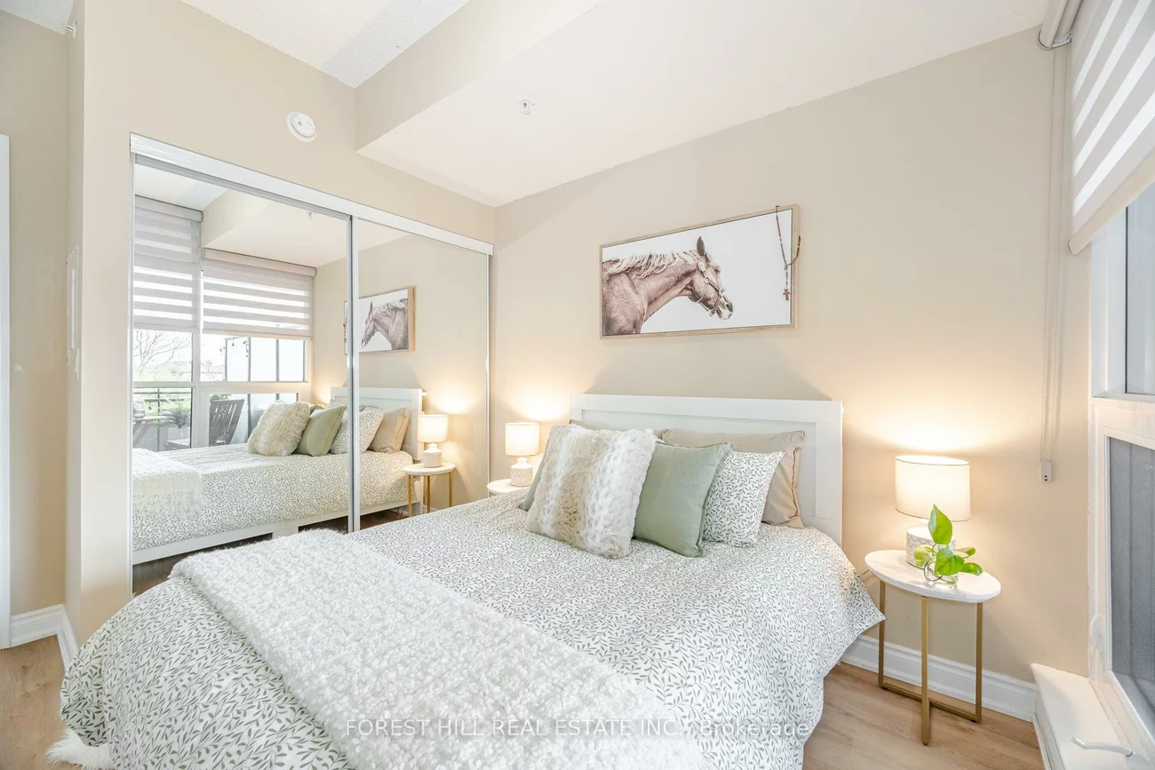 2396, Major Mackenzie, Maple, Vaughan