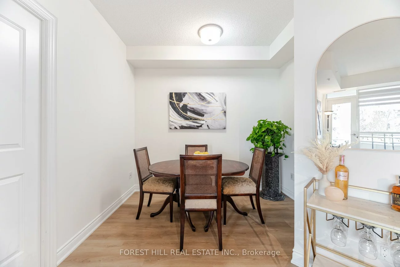 2396, Major Mackenzie, Maple, Vaughan