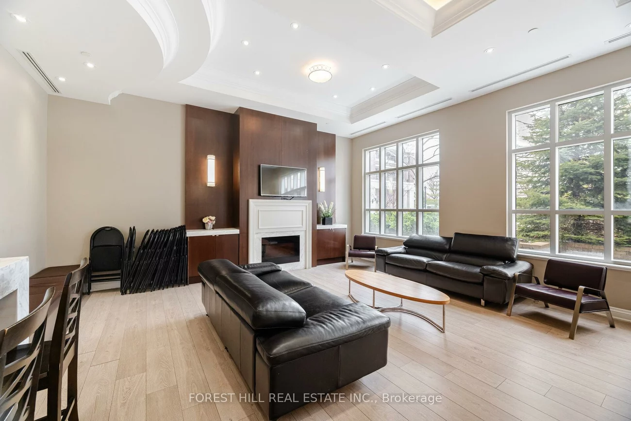 2396, Major Mackenzie, Maple, Vaughan