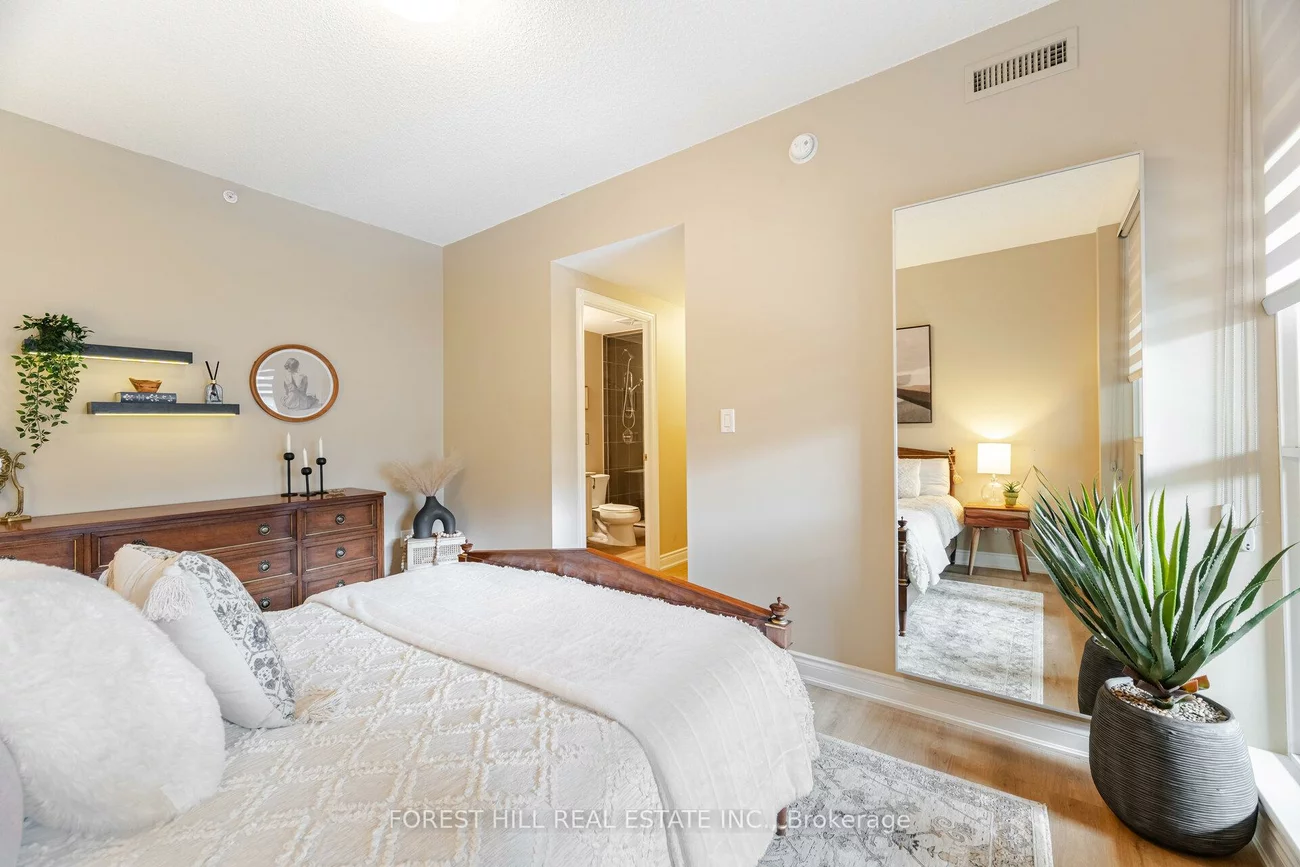 2396, Major Mackenzie, Maple, Vaughan