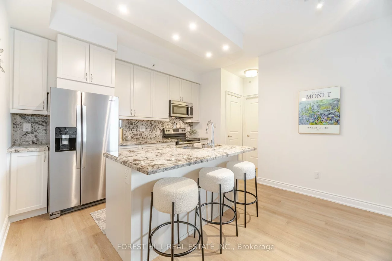 2396, Major Mackenzie, Maple, Vaughan