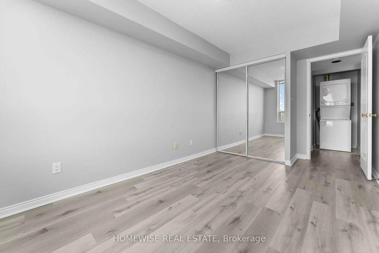 850, Steeles, Lakeview Estates, Vaughan